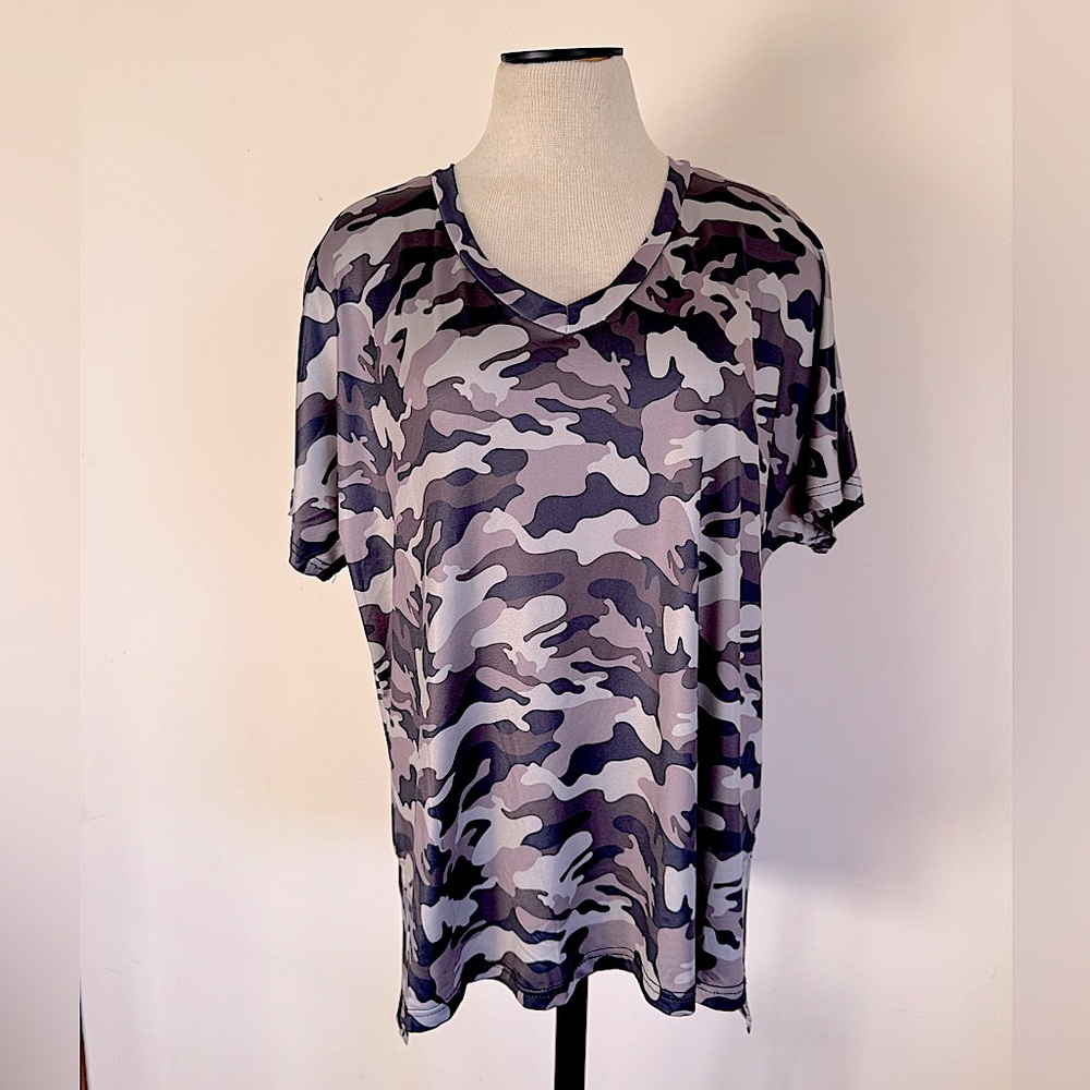 Camo V Neck High Low T-Shirt Camouflage Short Sleeve Shirt XXL 2X